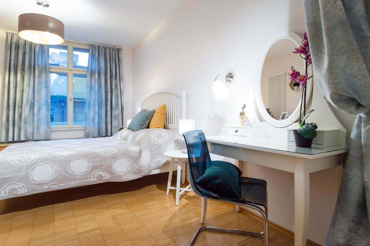 Modern Apartment Charvatova Prague Luaran gambar