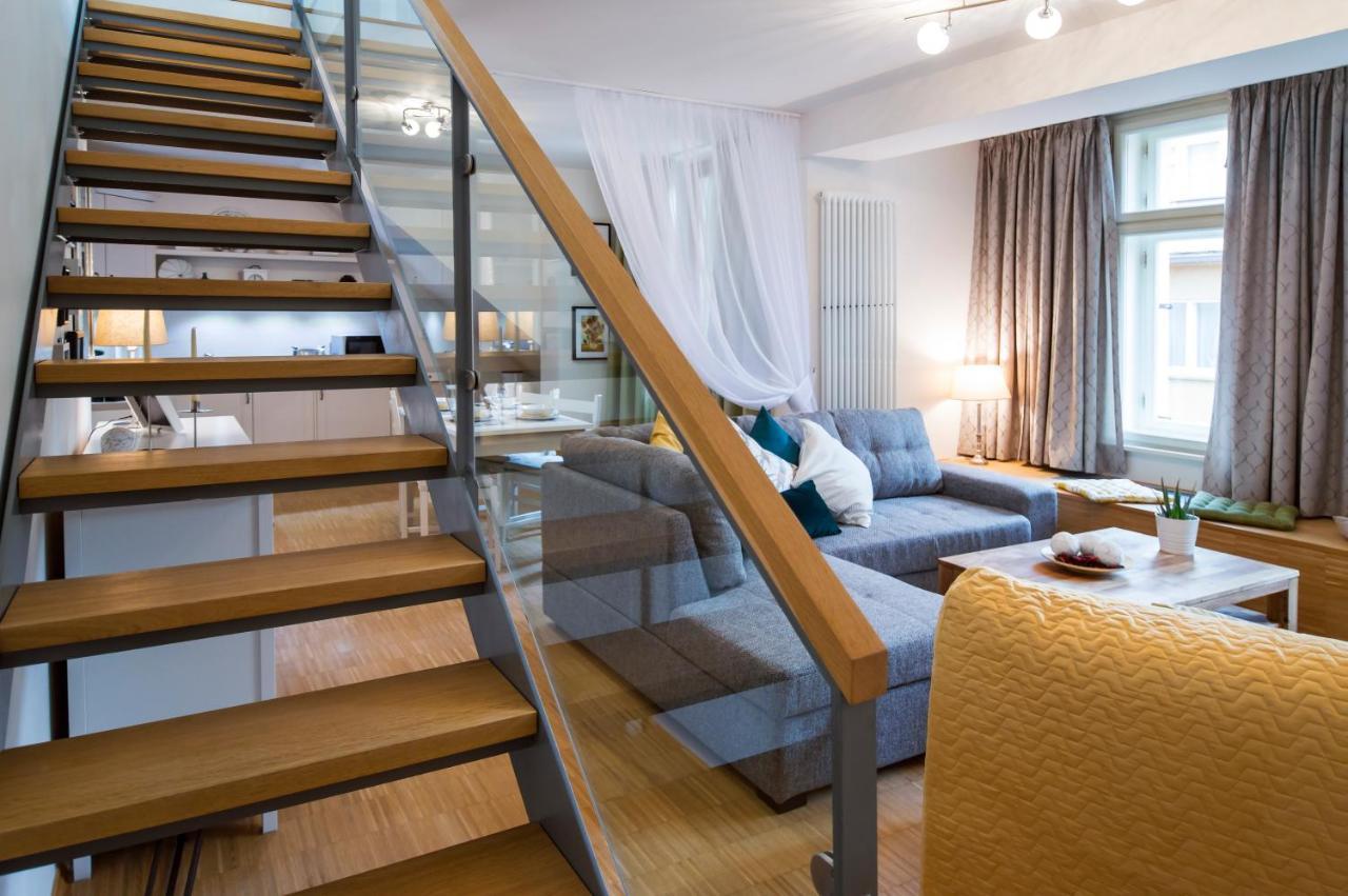 Modern Apartment Charvatova Prague Luaran gambar