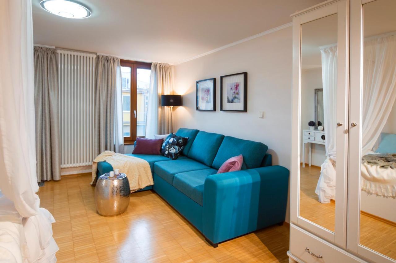 Modern Apartment Charvatova Prague Luaran gambar