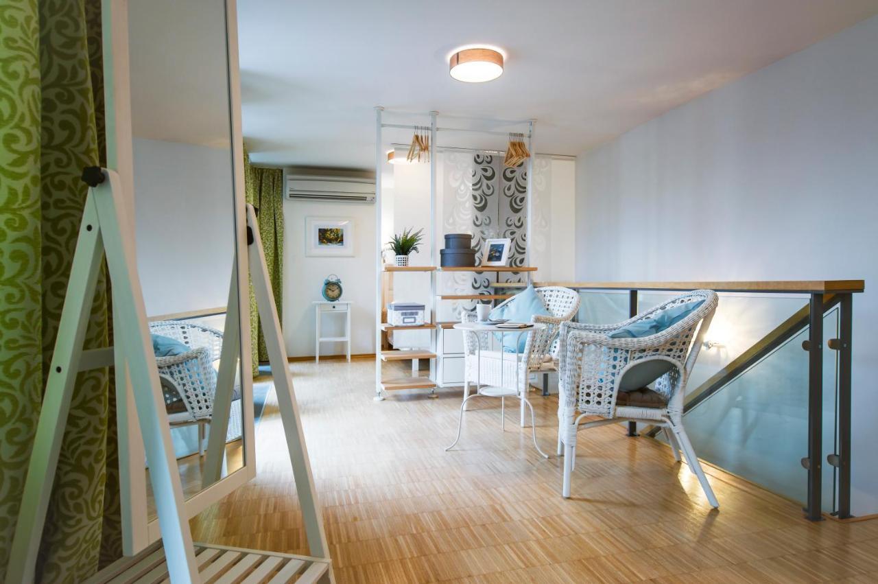 Modern Apartment Charvatova Prague Luaran gambar