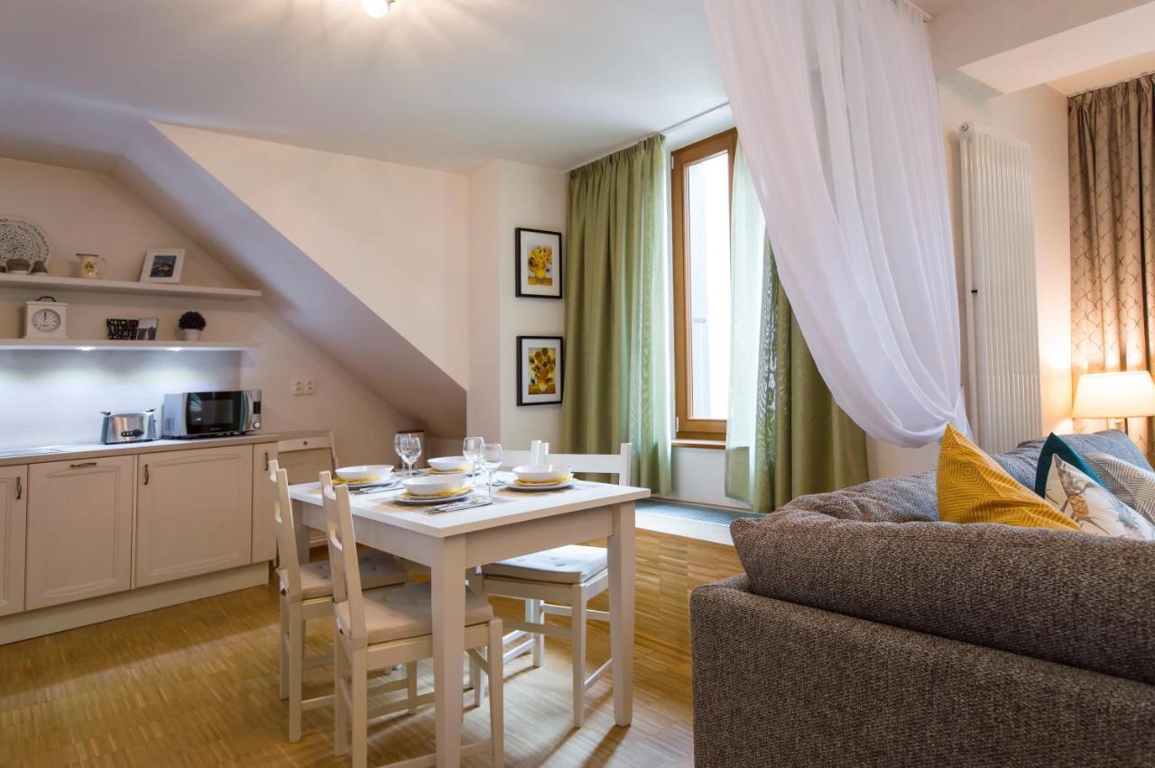 Modern Apartment Charvatova Prague Luaran gambar
