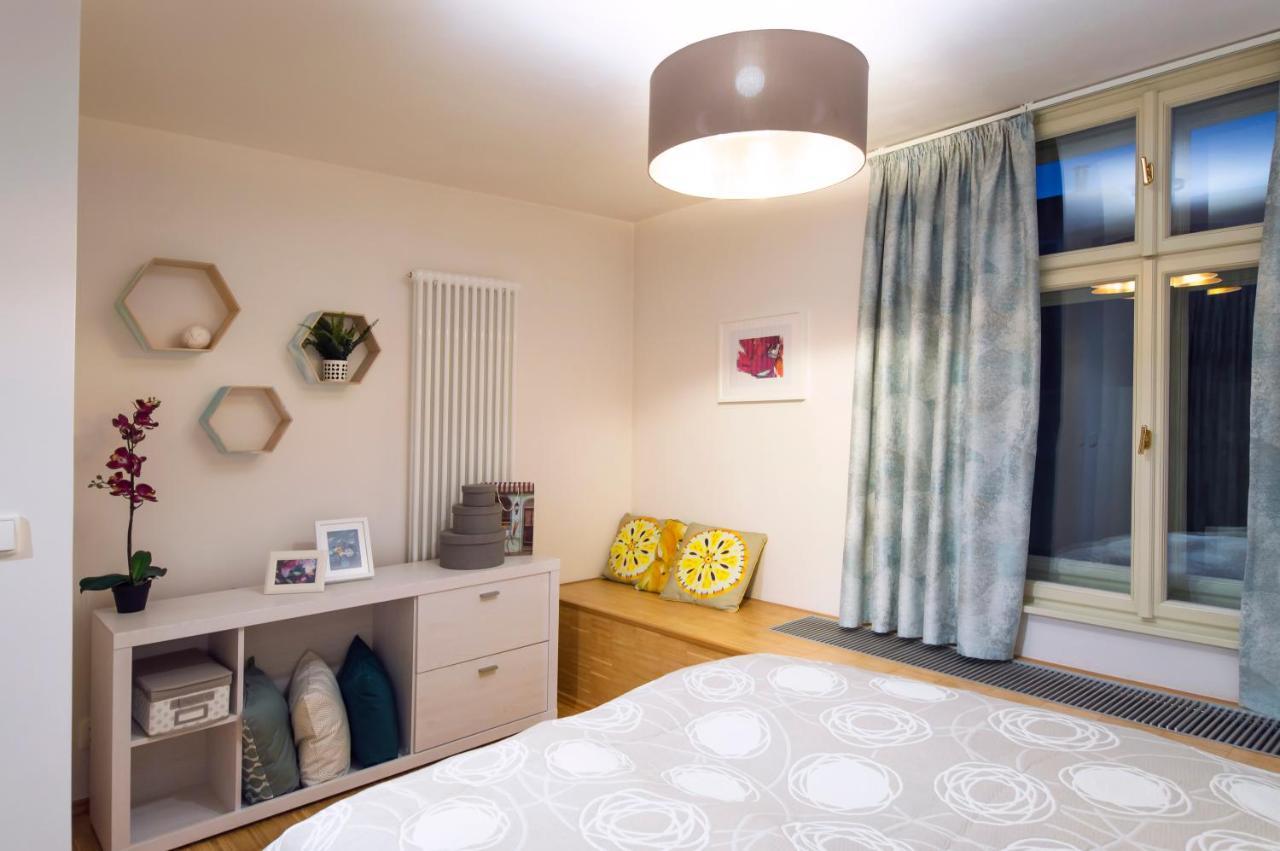 Modern Apartment Charvatova Prague Luaran gambar
